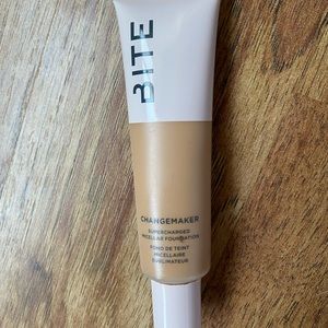 Bite Changemaker Foundation - M70